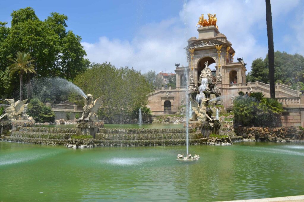 park i barcelona med springvand