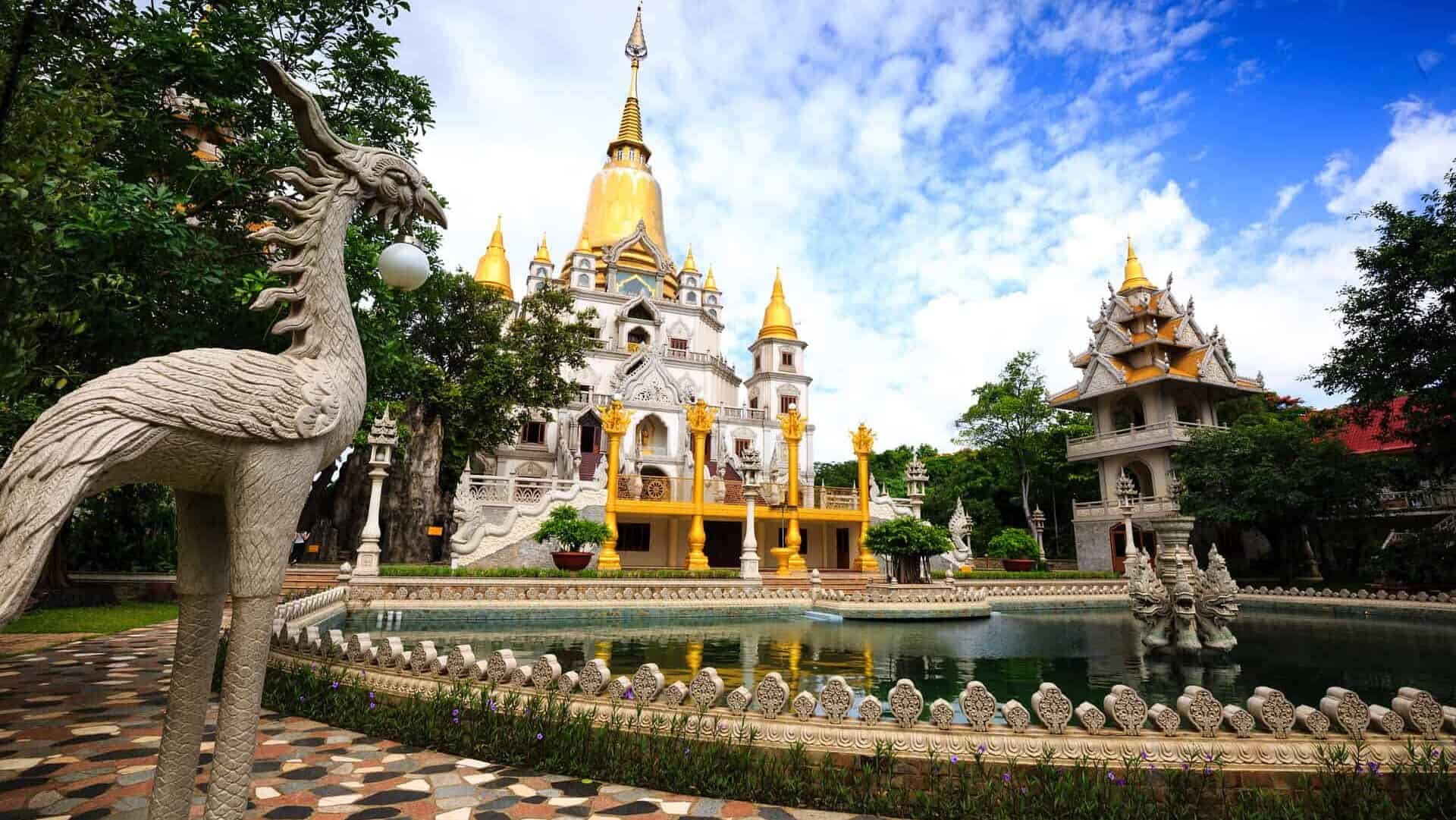 tempel ho chi minh city saigon vietnam