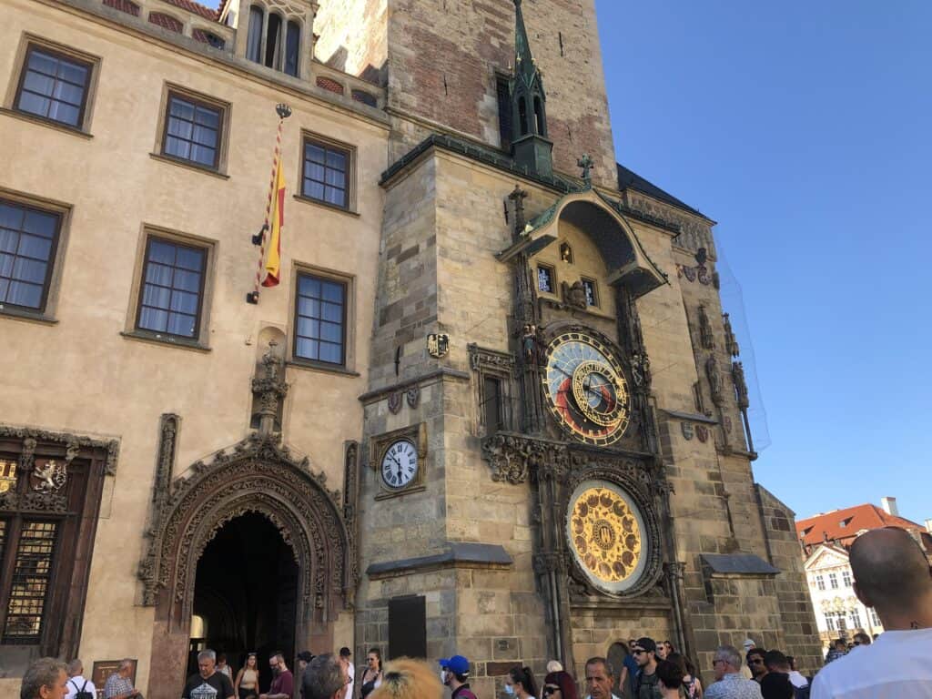 mig ved det astronomiske ur prag