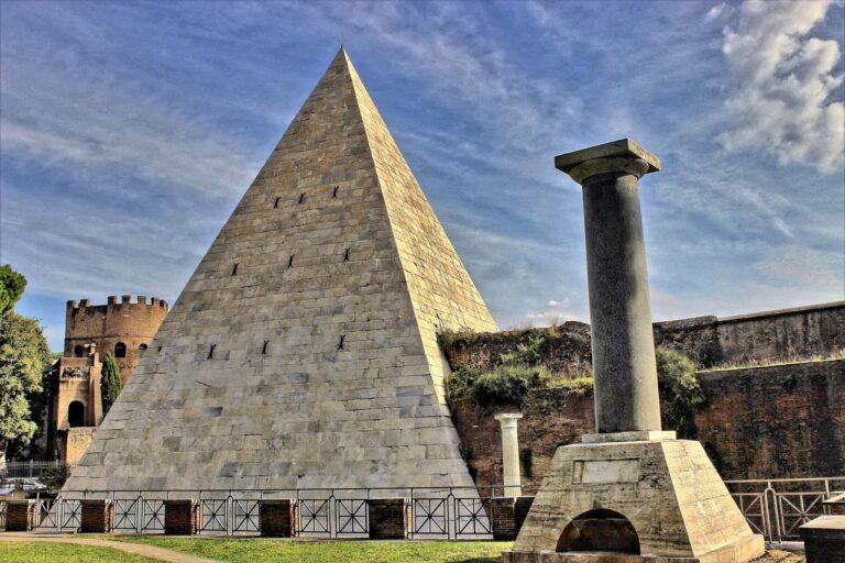 Caius Cestius pyramide rom