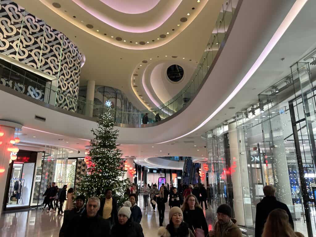 butikker ved juletid i westfield
